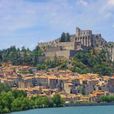 Agreable Appartement Au Calme Villeneuve  Dış mekan fotoğraf