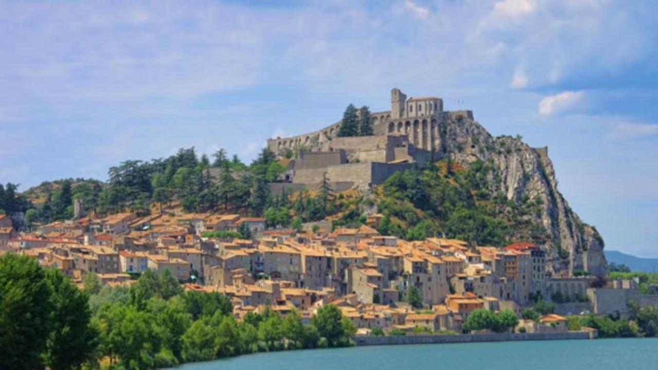 Agreable Appartement Au Calme Villeneuve  Dış mekan fotoğraf